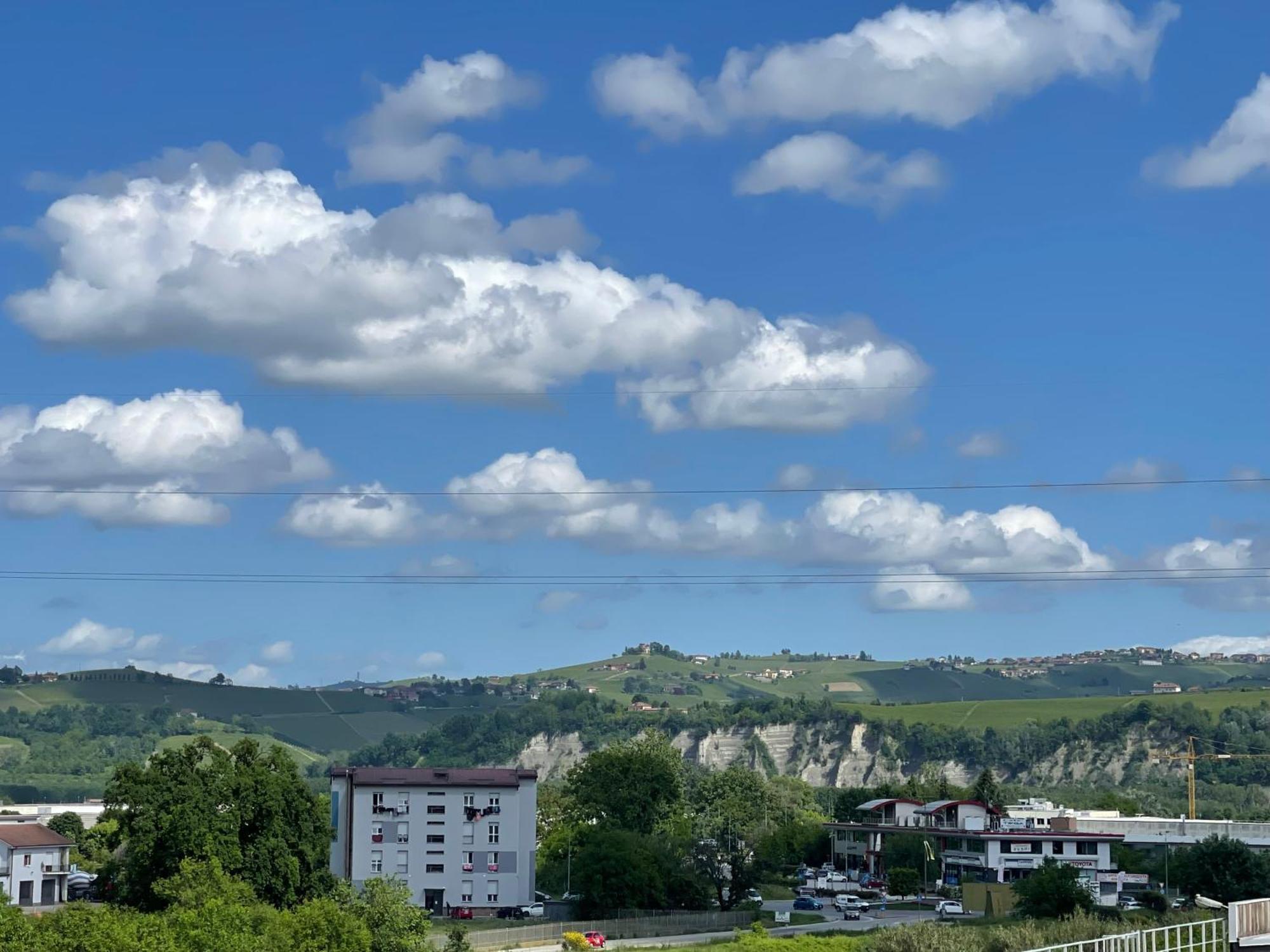 Apartamento Borgo Divino Alba  Exterior foto